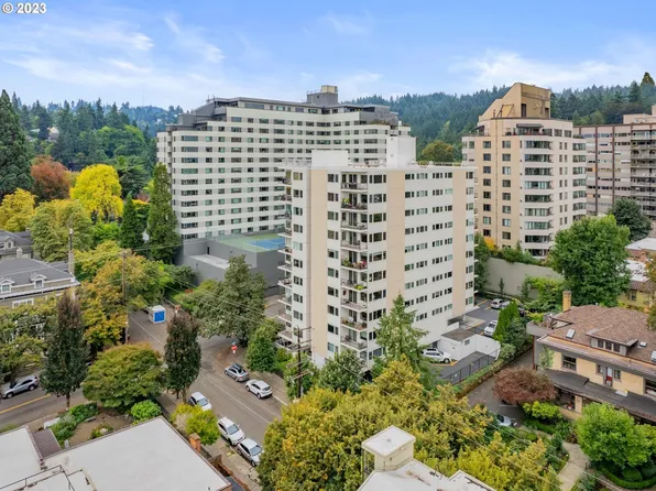 2211 SW Park Pl Unit 702, Portland, OR 97205