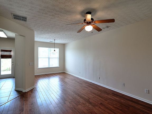 5th image of 6626 Splashwater Dr