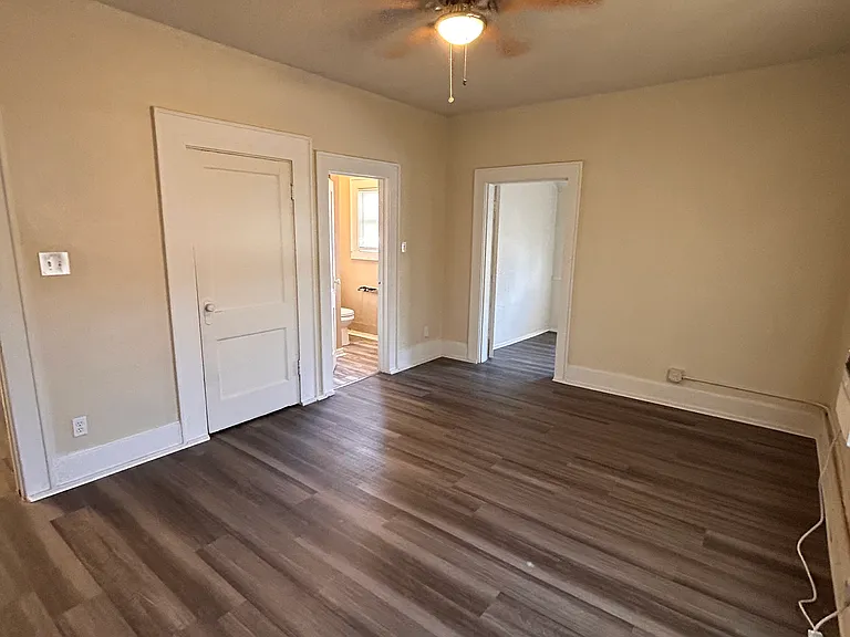 1125 Los Angeles Dr #5 — Photo 15
