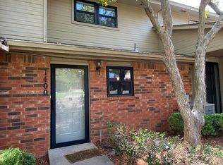 1400 Hunters Ridge Rd, Edmond, OK 73034