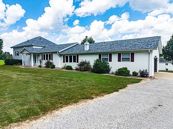 2nd image of 4022 Landmark Rd