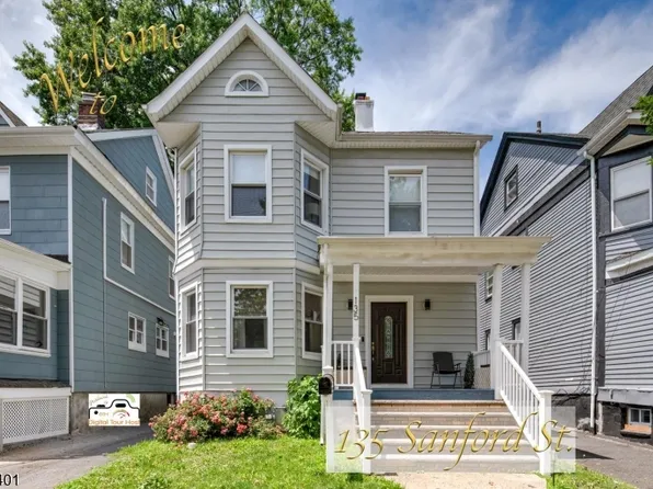 135 Sanford St, East Orange City, NJ 07018