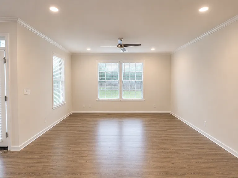 309 Kephart Way — Photo 7