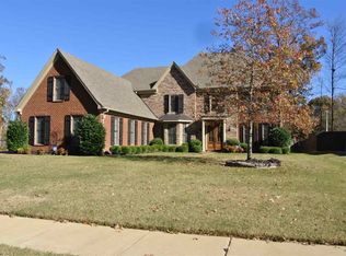 998 Tender Oaks Cv E, Collierville, TN 38017