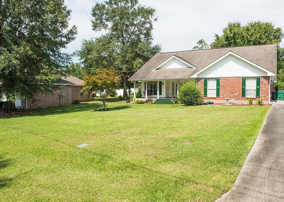 1st image of 113 Edgewood Dr