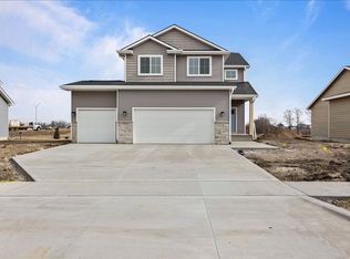 675 NW Rosemont Dr, Waukee, IA 50263