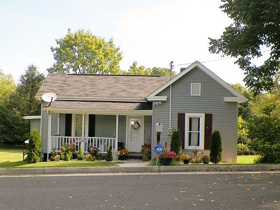 2nd image of 560 S 8th St