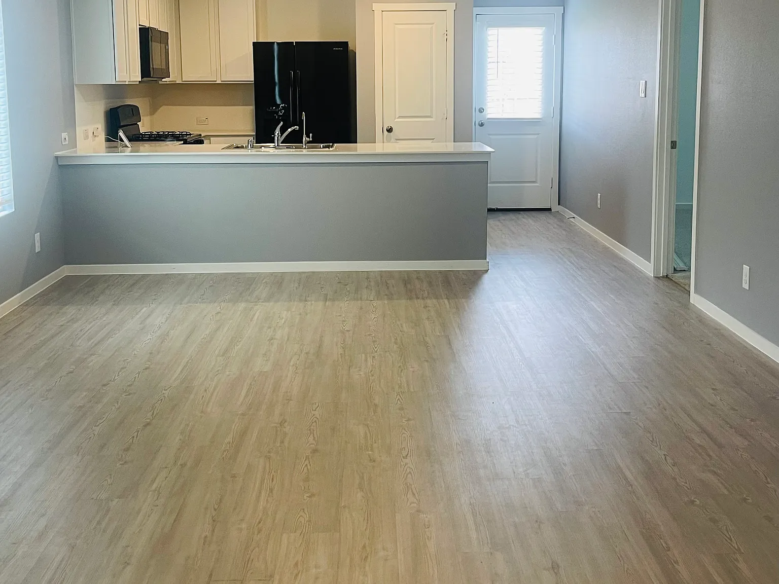 3 bed, 1500 sqft, $2,400 — Photo 3