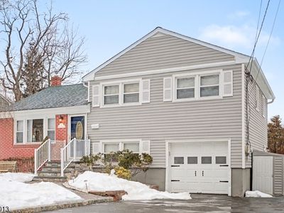 11 Terrace Ave, East orange, NJ, 07052