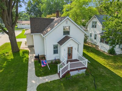 419 N Main St, BRILLION, WI, 54110