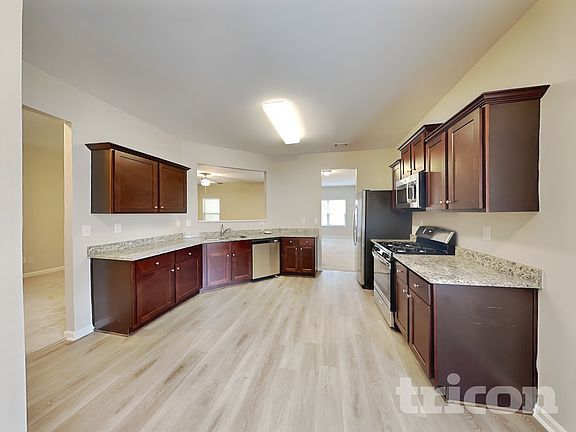 4th image of 38 Ponders Rd SE