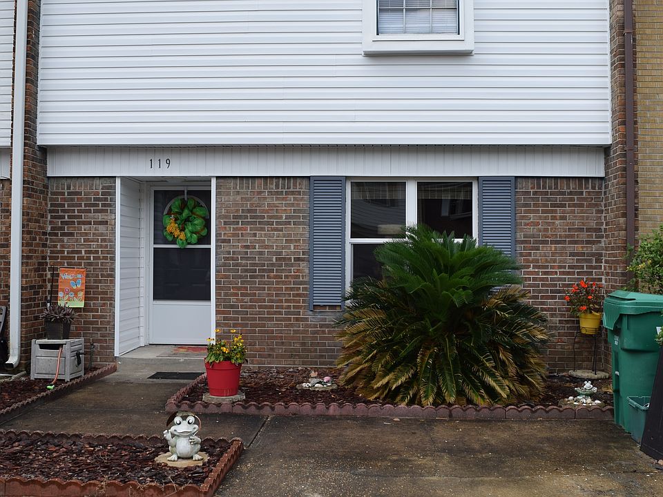 1st image of 119 Valencia Dr