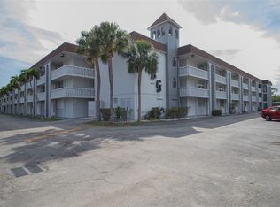 400 SE 10th St #1, Deerfield Beach, FL 33441