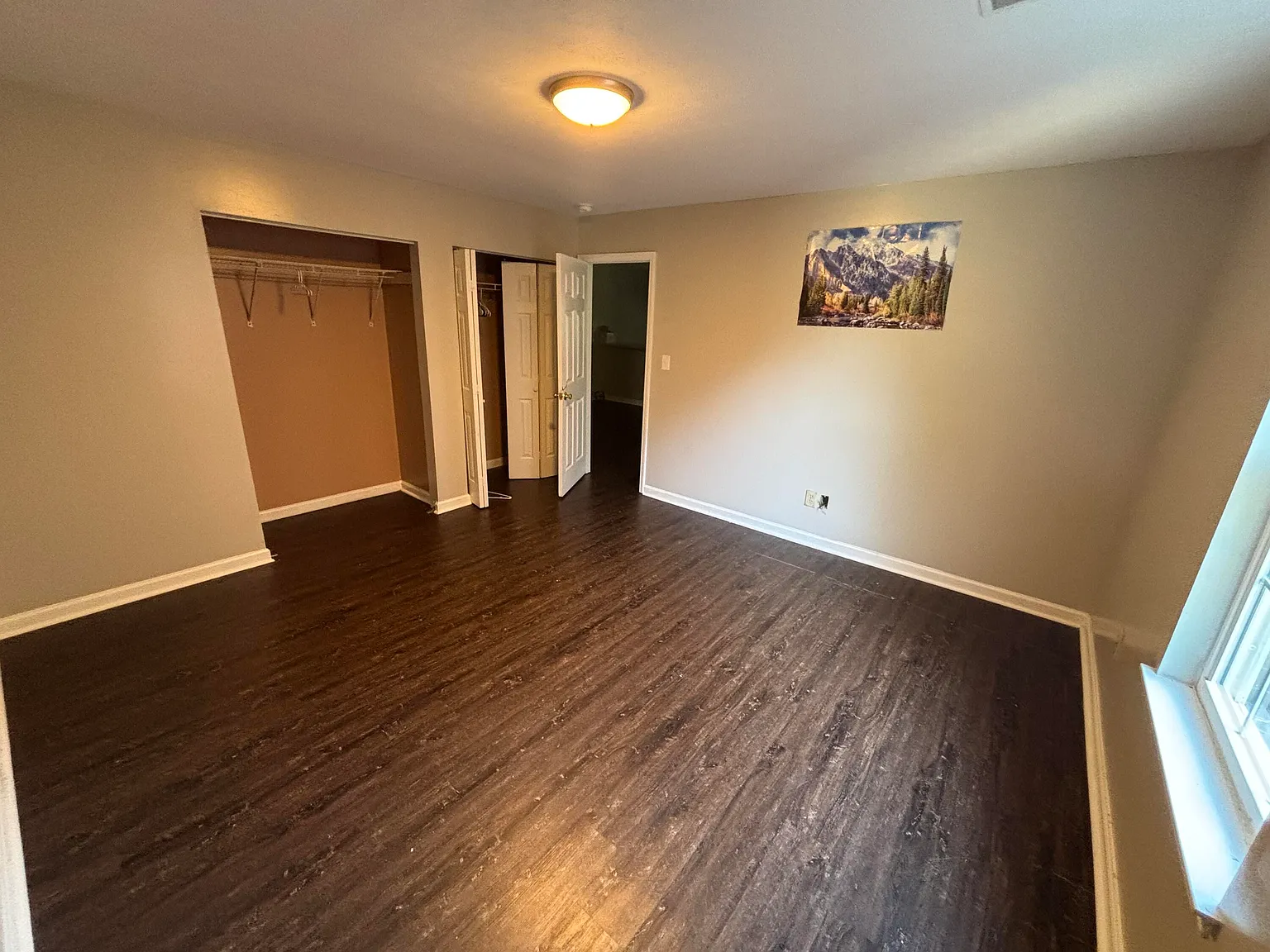 2 bed, 1.5 bath, 1200 sqft, $1,100 — Photo 4