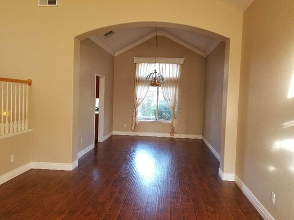 5th image of 1118 Bramble Ln
