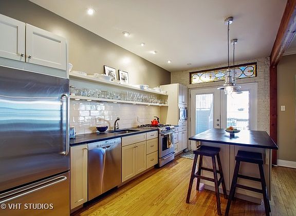 5th image of 1132 W Columbia Ave #1E