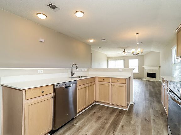 5th image of 1406 Kilkenny Dr