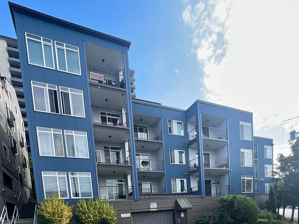 1st image of 500 Elliott Ave W APT 209