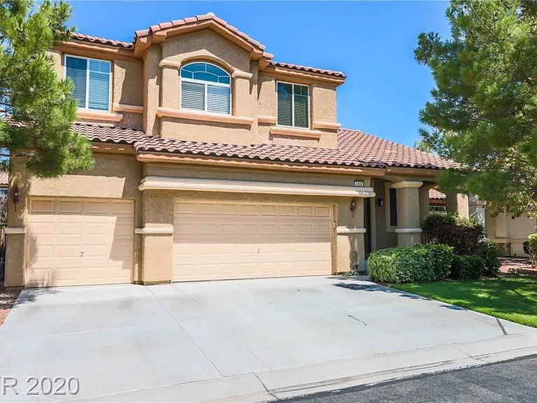 3496 Cupecoy Point Ave — Photo 2