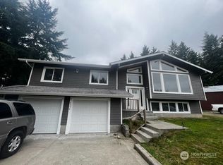 6396 SE Mullenix Rd, Pt Orchard, WA 98367