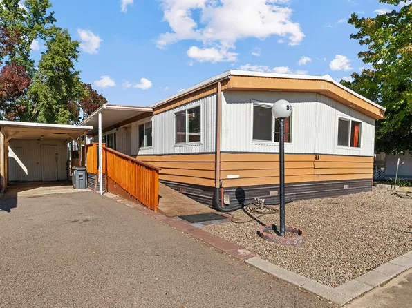 2385 Table Rock Rd Space 90, Medford, OR 97501