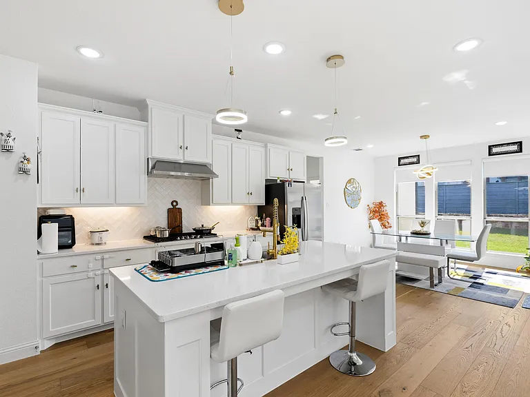 5101 Sailcloth St — Photo 13