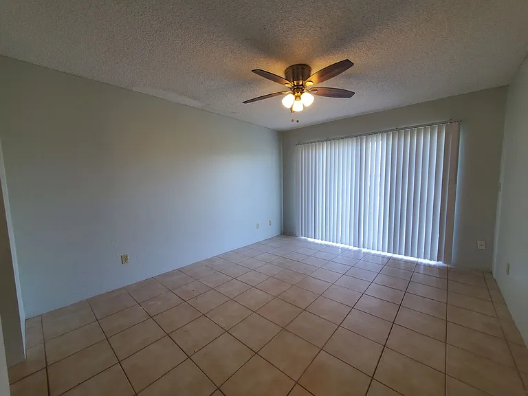 913 Gleason Pkwy #4 — Photo 9