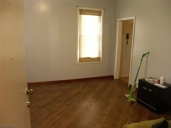 2nd image of 100-102 Peabody Pl