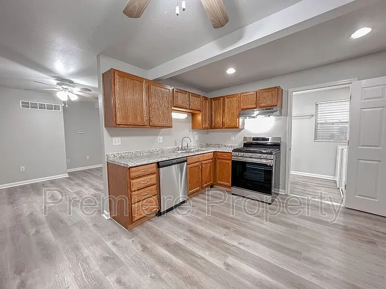 534 Forest Ave #A — Photo 4