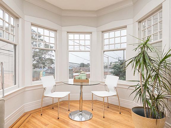 2nd image of 1200 Castro St APT 3