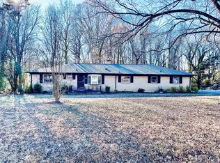 6401 Elmwood Cir, Charlotte, NC 28214