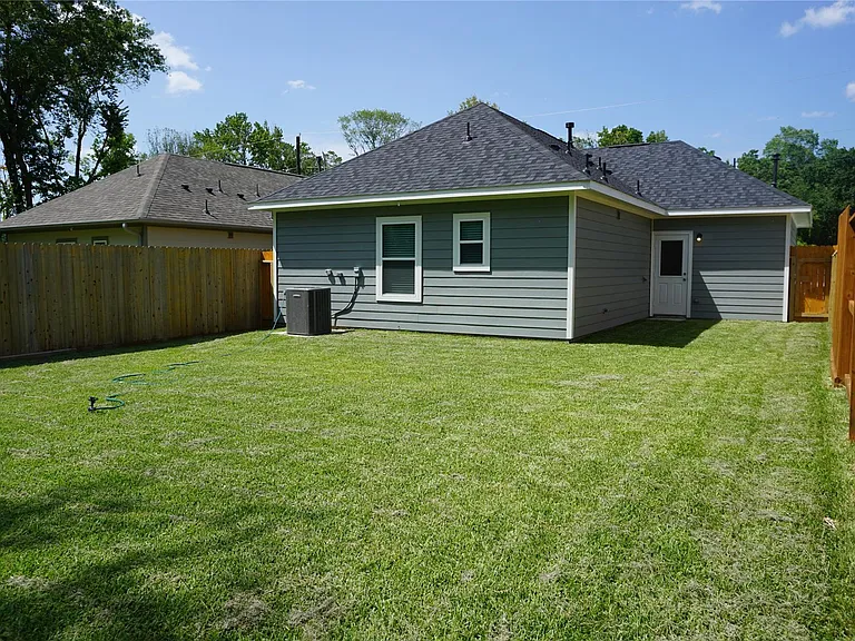11872 E Gate Dr — Photo 22