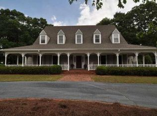 1427 Pinehurst Rd, Grayson, GA 30017