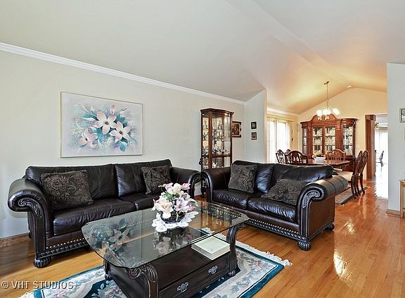 3rd image of 3616 N Pacific Ave