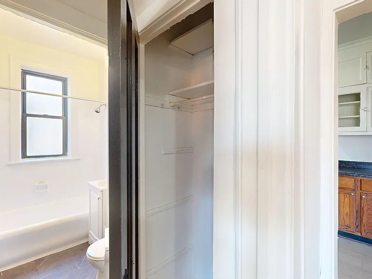 5053 S. Ellis Avenue — Photo 32