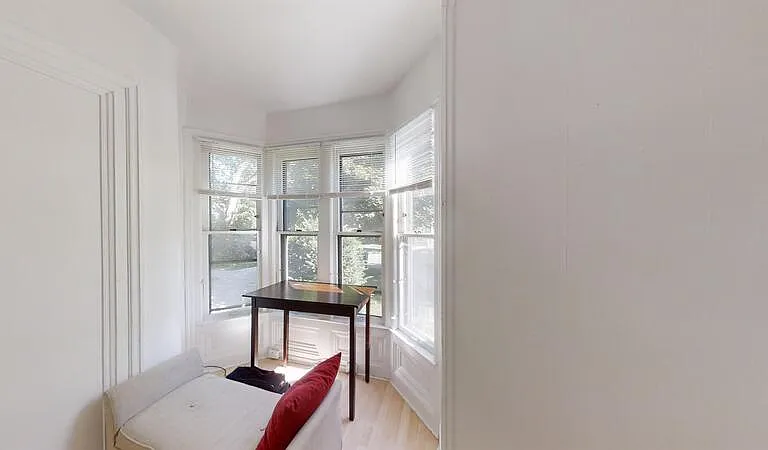 610 Lawrence St #1 — Photo 8