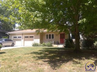 1614 SW Sieben St, Topeka, KS 66611