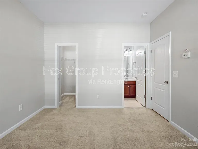 19036 Lake Breeze Dr — Photo 10