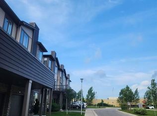 1960 Dalmagarry Rd #9, London, ON N6G 0T8