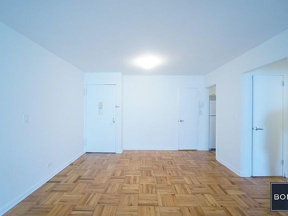 3rd image of 340 E 34th St APT 9D
