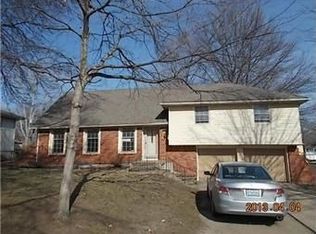 12813 Manchester Ave, Grandview, MO 64030