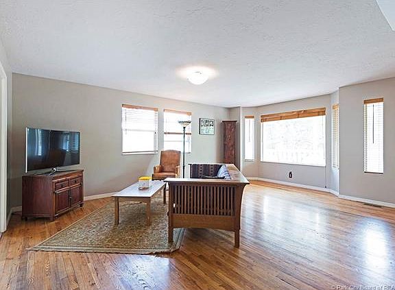 5th image of 2141 Belle Starr Ct