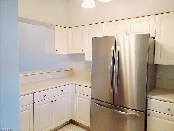 3rd image of 950 Hancock Creek South Blvd #225