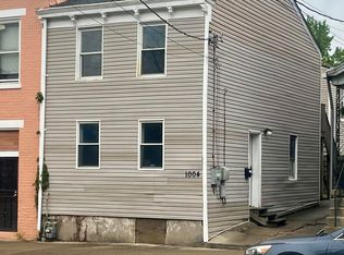 1004 Greenup St, Covington, KY 41011
