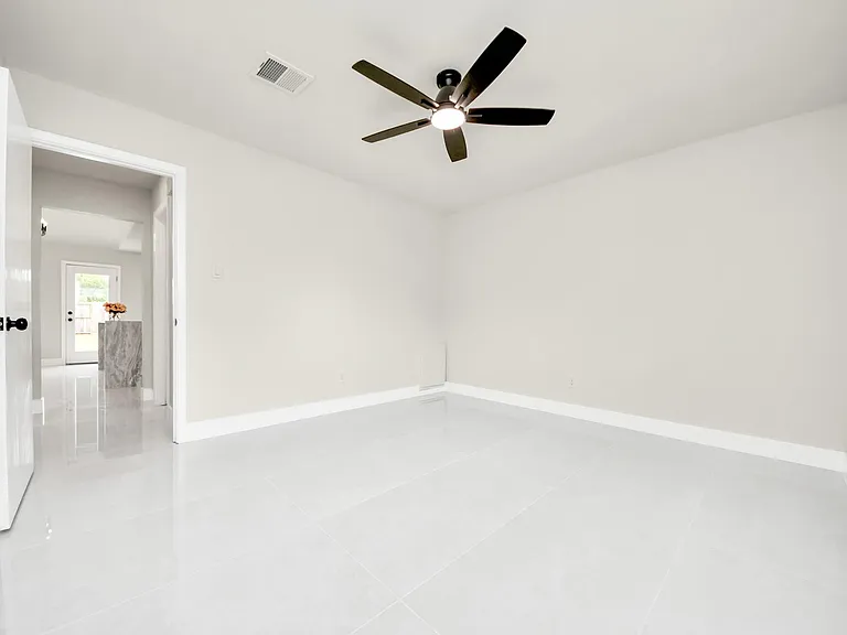 7403 Shady Arbor Ln — Photo 30