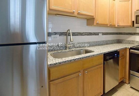 3rd image of 3631 W Dickens Ave APT Gb