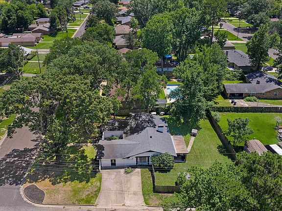 3rd image of 1515 Miami Dr