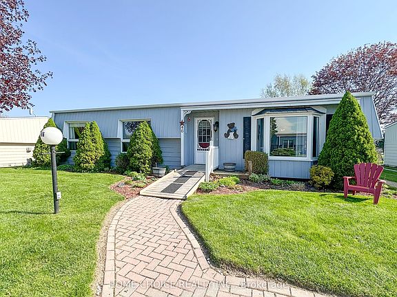 3rd image of 46 Fairway Dr