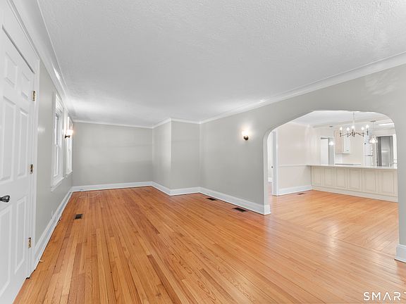 3rd image of 39-41 Grasso Terrace
