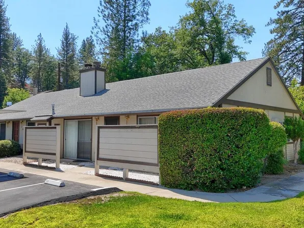 49400 River Park Rd APT 56, Oakhurst, CA 93644
